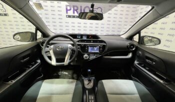 2016 Toyota Prius C full