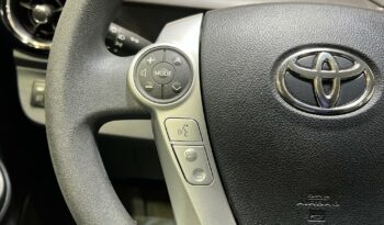 2016 Toyota Prius C full